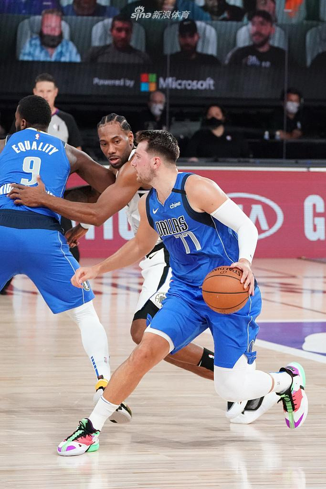 任他能在困 任他能在困