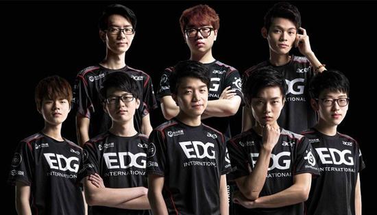 网赛场上 网赛场上