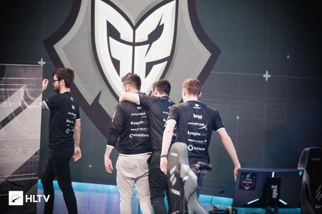 武磊完成膝盖手术，康复水平决定武磊能恢复几成功力，现在谈世预赛纯一厢情.